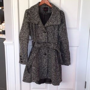 Yoki Gray and Black Jacket